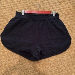 Universal Thread Black Causal Relaxed Lightweight Shorts